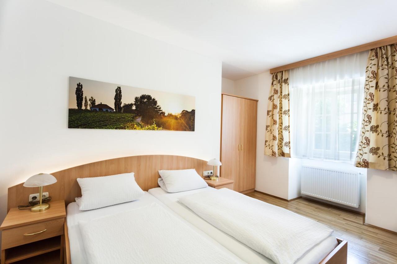 Gaestehaus Ferk - Fruehstueckspension, Bed & Breakfast Bad Radkersburg Exterior foto