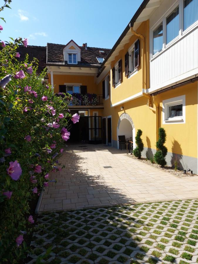 Gaestehaus Ferk - Fruehstueckspension, Bed & Breakfast Bad Radkersburg Exterior foto